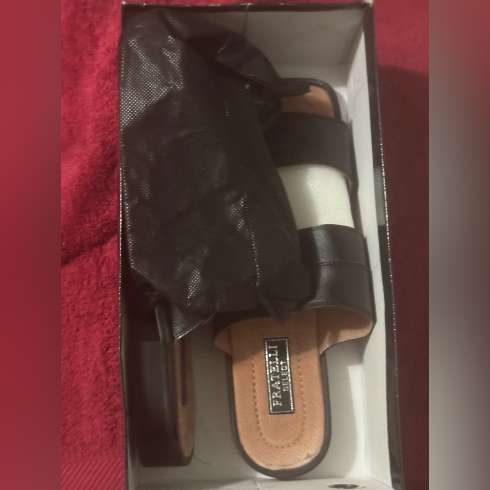 Fratelli Rossetti Black and Tan Sandals Classic Slip-On Design